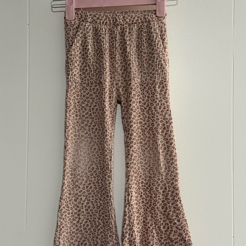 Jessica Simpson Kids Leopard Print Flared Leggings